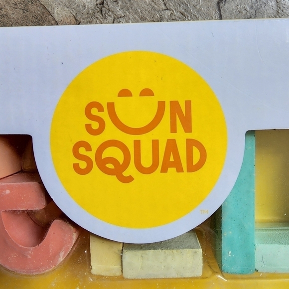 NIB Sun Squad 22 Piece Hello Summer Chalk Set Sidewalk Chalkboard Fun Gift New - Picture 7 of 7